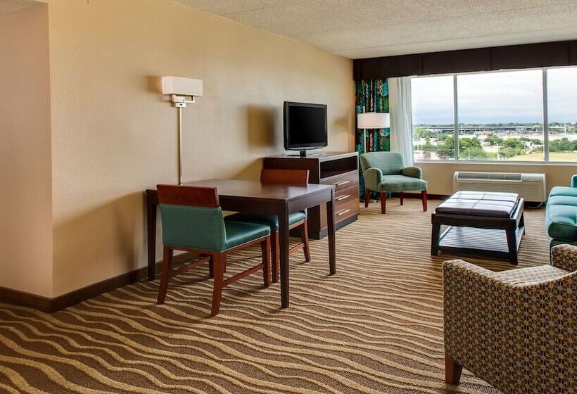 Люкс, Holiday Inn Hotel & Suites Overland Park West, An Ihg