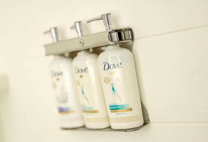 身障者適用キングサイズベッドルーム, Holiday Inn Express Athens   University Area, An Ihg