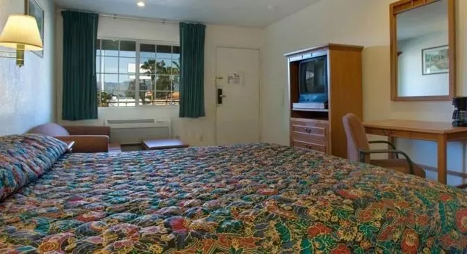 اتاق استاندارد با تخت بزرگ, Orange Show Inn