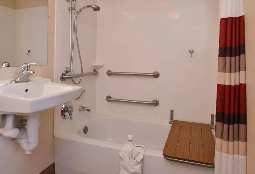 Deluxe-huone Soveltuu Liikuntarajoitteisille, Red Roof Inn Champaign University