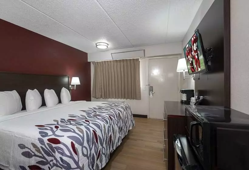 اتاق لوکس, Red Roof Inn Champaign  University