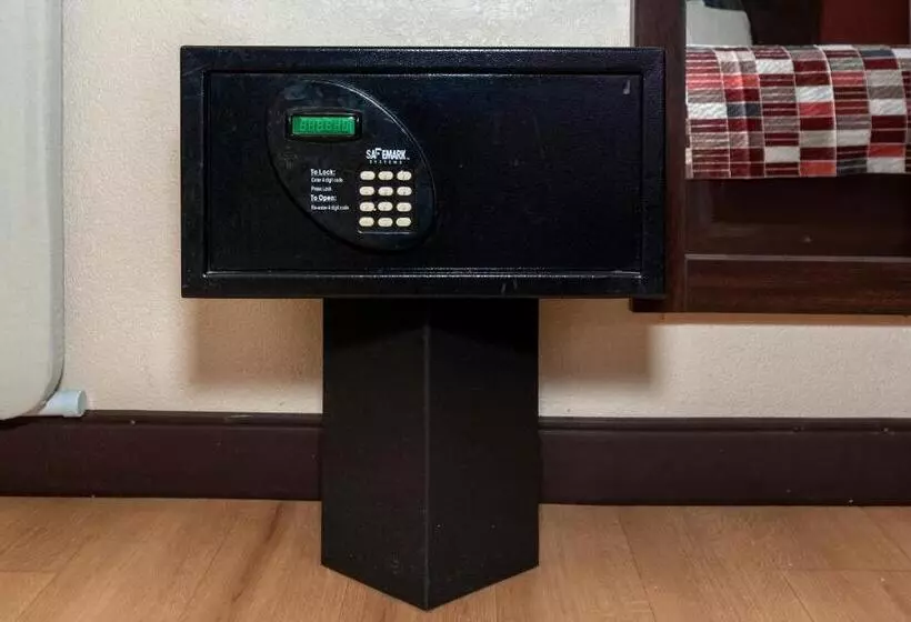 身障者適用キングサイズベッドルーム, Red Roof Inn Washington Dc  Lanham