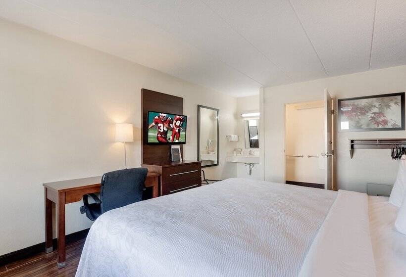 Номер Deluxe, Super 8 By Wyndham Deerfield   Northbrook