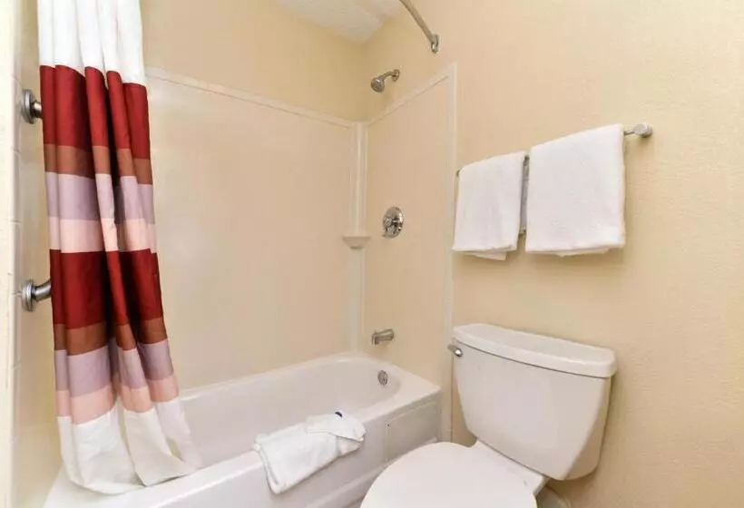 デラックスルーム, Red Roof Inn Plus+ Secaucus   Meadowlands