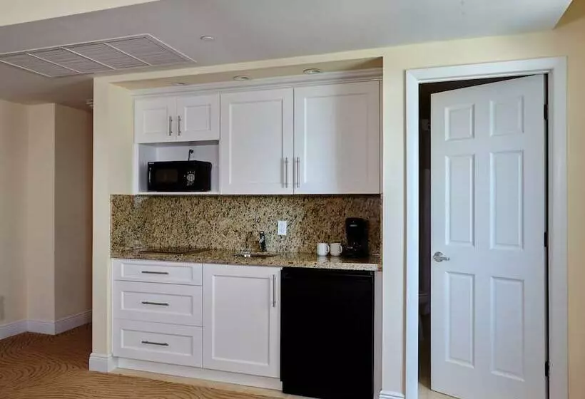 سوئیت جونیور با تخت بزرگ, Sea View