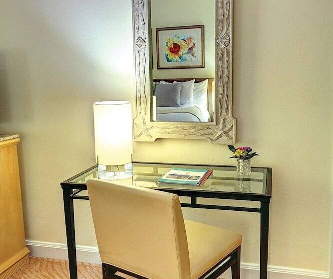 غرفه قياسيه سريرين مزدوجين, Sea View