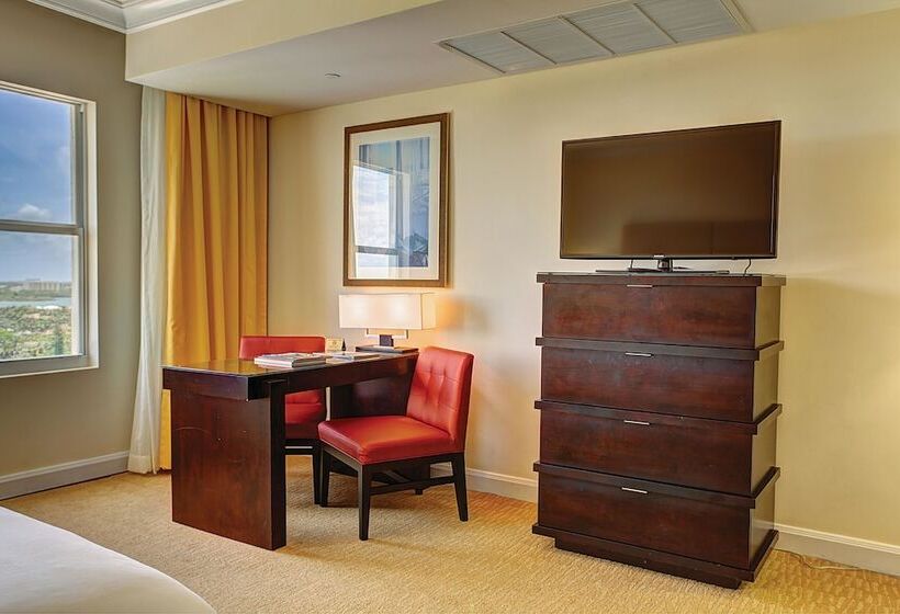 غرفه قياسيه سريرين مزدوجين, Sea View