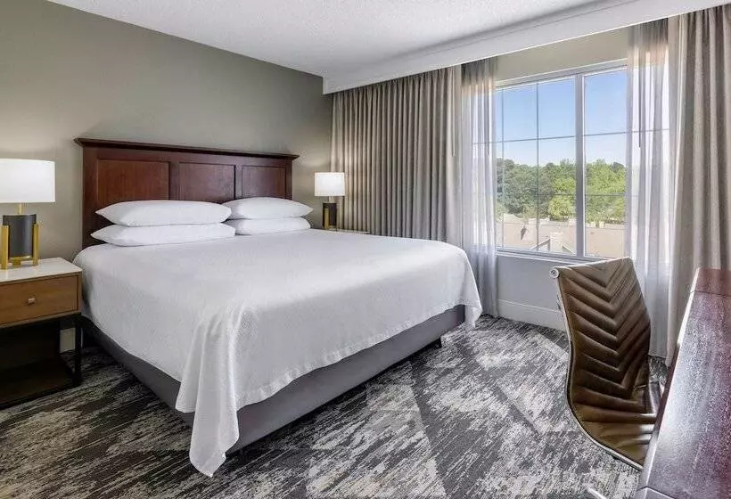 سوئیت کلاب, Sheraton By Marriott Atlanta Perimeter Dunwoody
