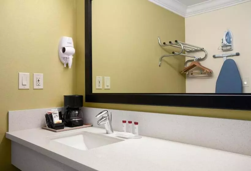 デラックスルーム, Solara Inn And Suites