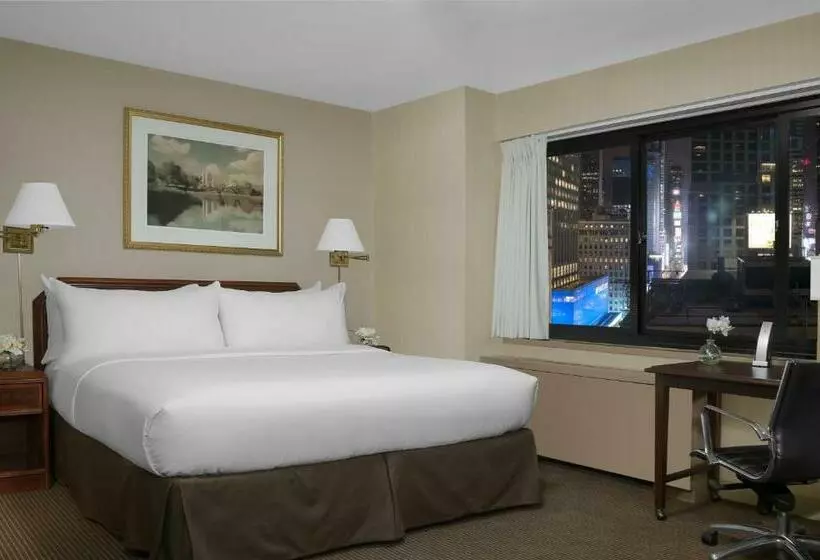 اتاق استاندارد با تخت بزرگ, The Manhattan at Times Square