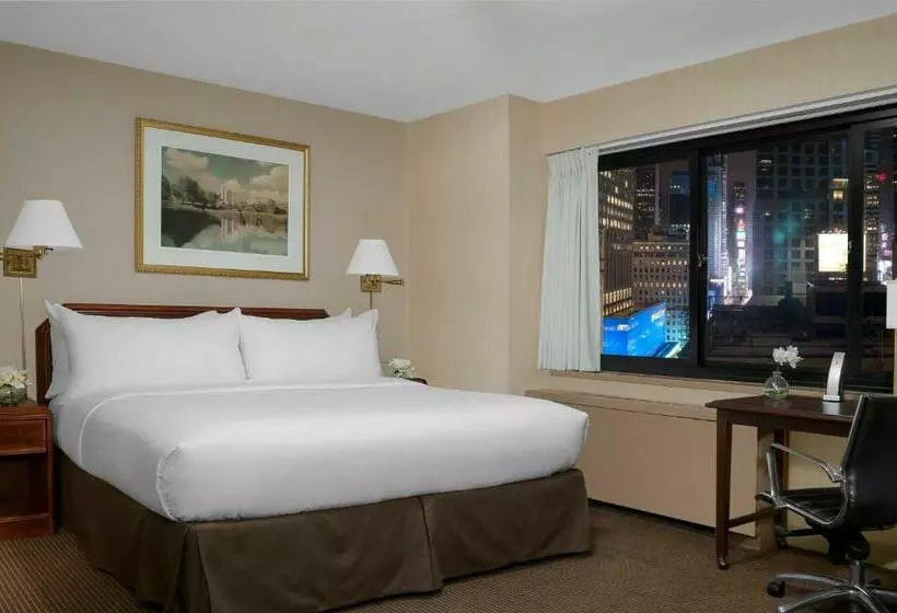اتاق استاندارد با تخت بزرگ, The Manhattan at Times Square