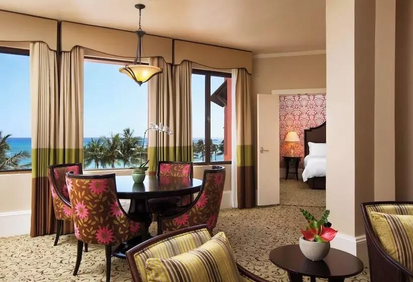 Sviitti Merinäkymä, The Royal Hawaiian, A Luxury Collection Resort, Waikiki