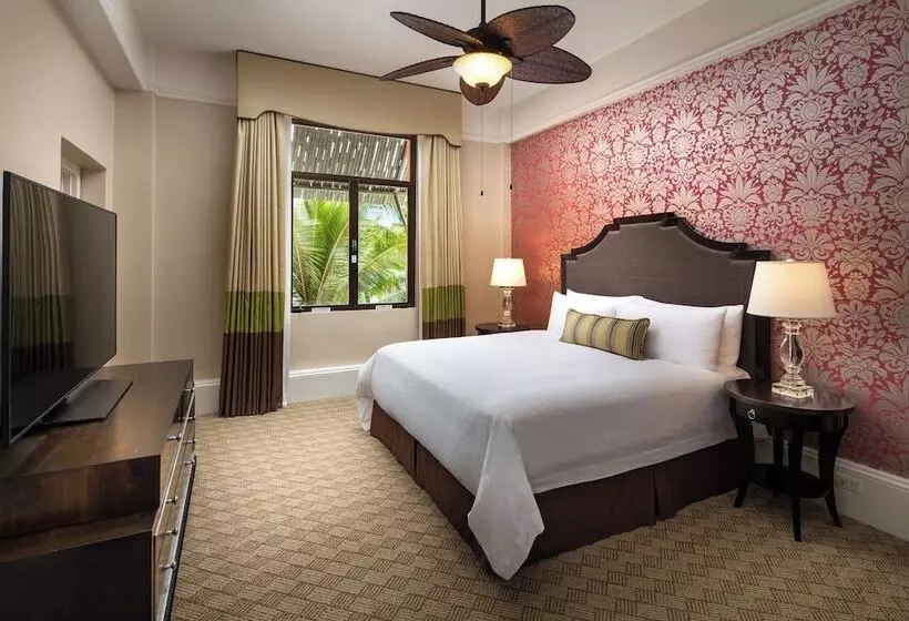 Sviitti Merinäkymä, The Royal Hawaiian, A Luxury Collection Resort, Waikiki