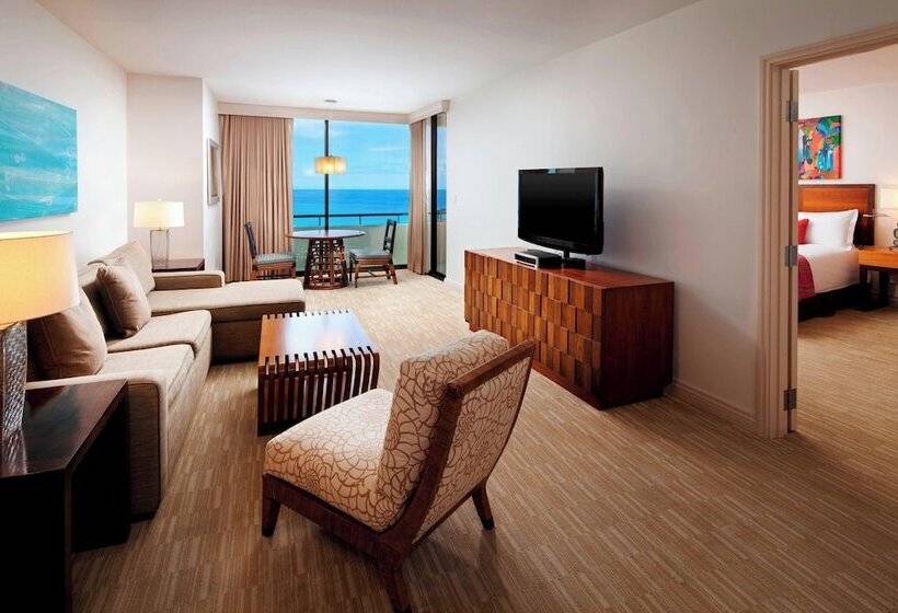 Люкс, The Royal Hawaiian, A Luxury Collection Resort, Waikiki