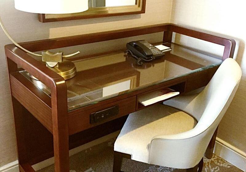 إستوديو قياسى سرير كينج, The Westin San Jose