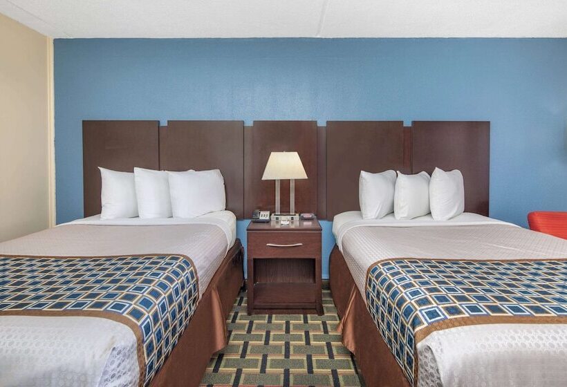 Номер Стандарт 2 Двуспальные Кровати, Travelodge By Wyndham Savannah Area/richmond Hill