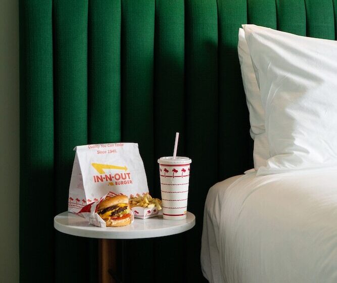 스탠다드 룸, Palihotel Hollywood