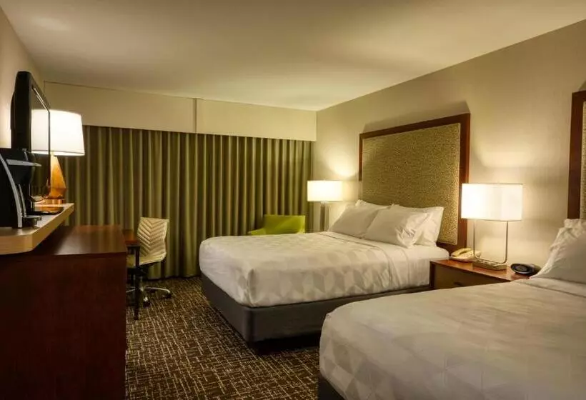 プールビュースタンダードルーム, Holiday Inn Hotel & Suites Minneapolis Lakeville, An Ihg
