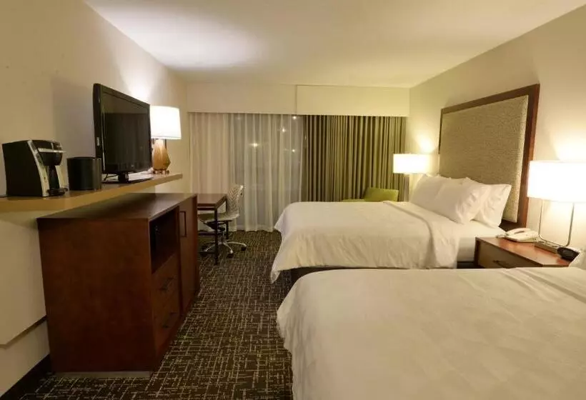 プールビュースタンダードルーム, Holiday Inn Hotel & Suites Minneapolis Lakeville, An Ihg
