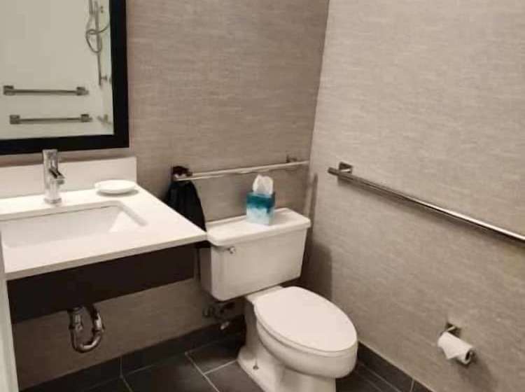 חדר סטנדרט, מיטה זוגית, מותאם לאדם עם מוגבלויות, The Inn on Maritime Bay, Ascend Hotel Collection