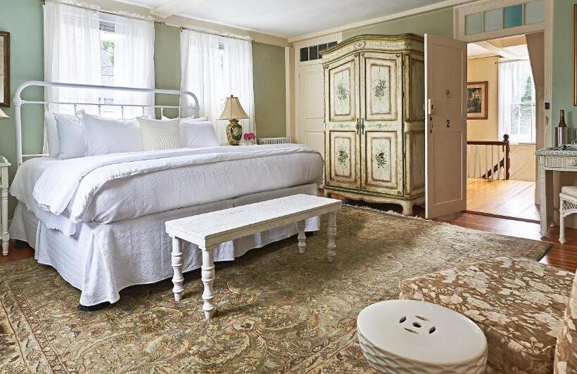 キングサイズベッドのデラックスルーム, Cliff Lodge