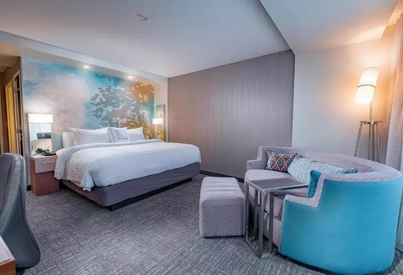 キングサイズベッドのスタンダードルーム, Courtyard By Marriott Toledo West