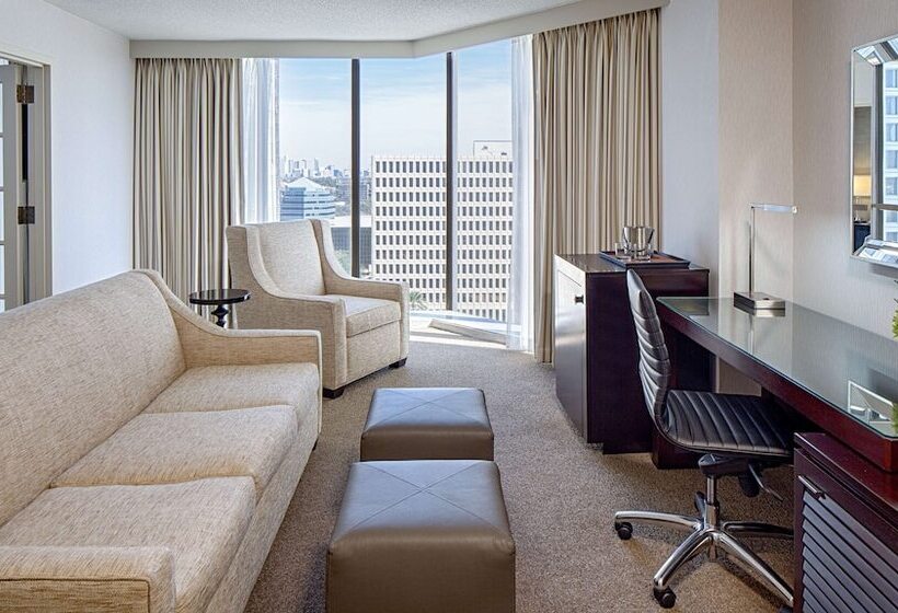 Люкс Повышенной Комфортности, Doubletree By Hilton Hotel Houston   Greenway Plaza