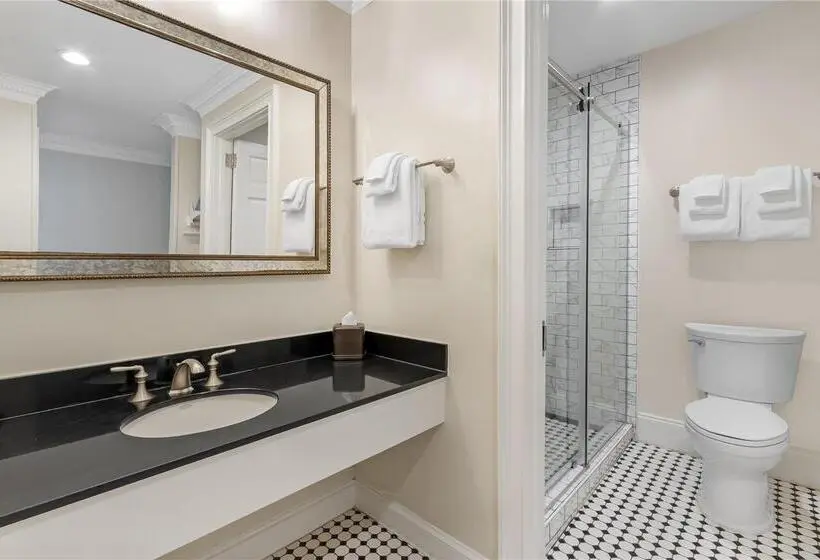 スタンダードスタジオ, Hilton Vacation Club Lodge Alley Inn Charleston