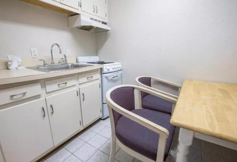 キングサイズベッドのスイートルーム, Ocean Coast Hotel At The Beach Amelia Island