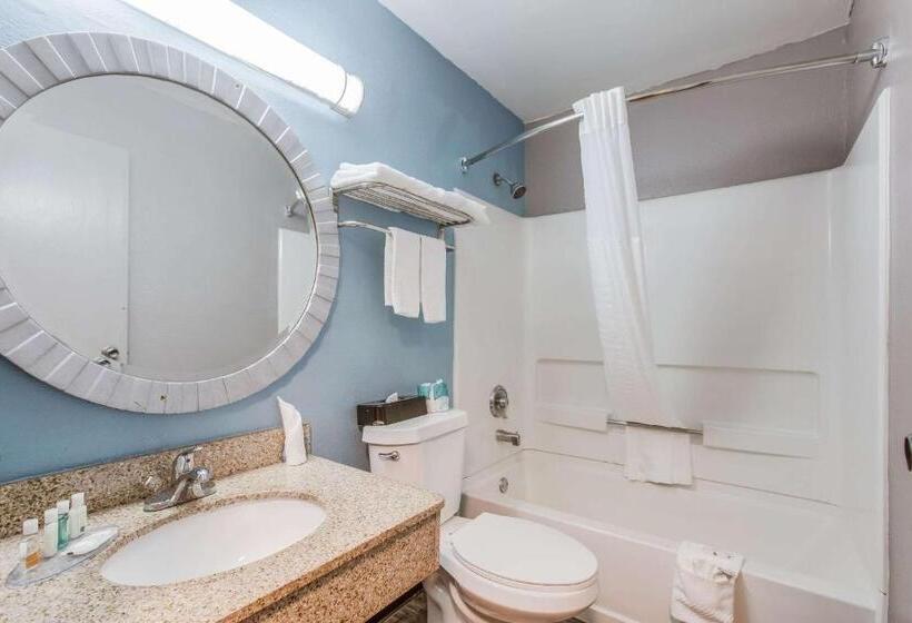 חדר סטנדרט שתי מיטות זוגיות, Quality Inn Atlanta Airport Central