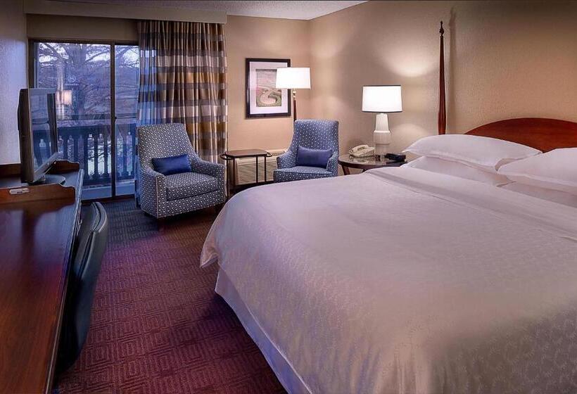 Стандартный Номер Кровать Кинг, Sheraton Westport Lakeside Chalet