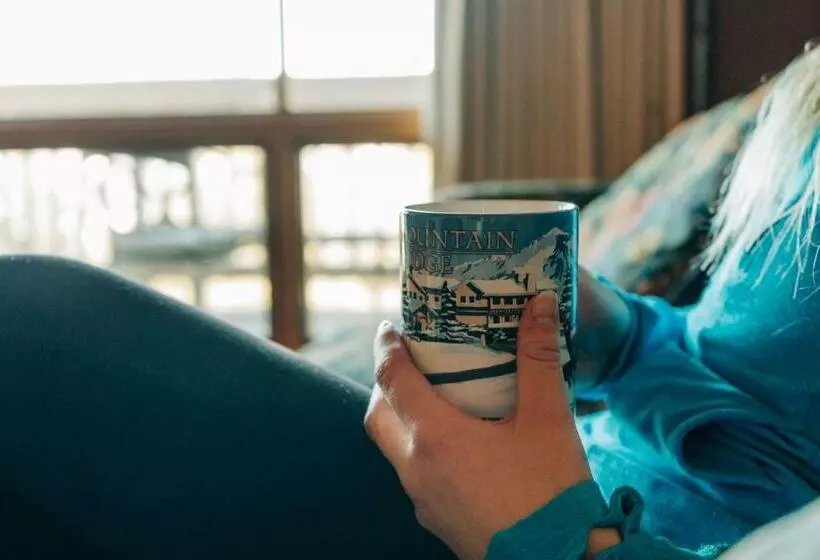 スタンダードインサイドビュールーム, Sun Mountain Lodge