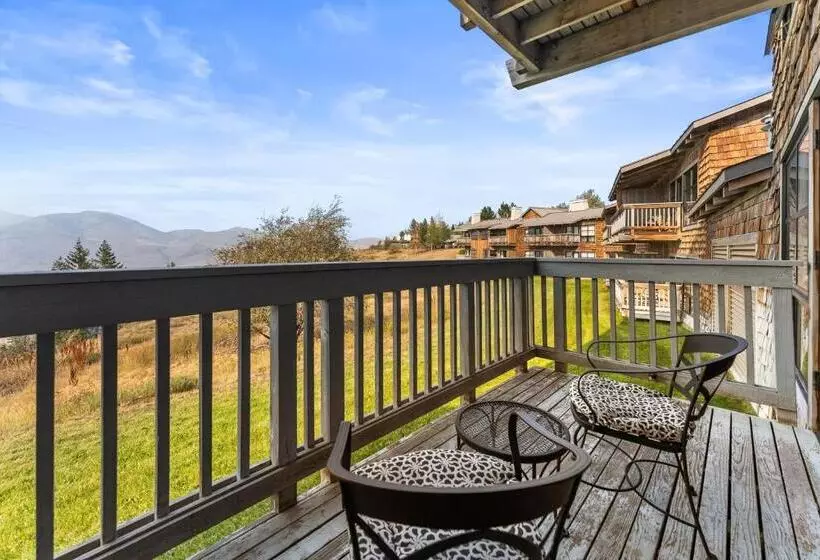 スタンダードインサイドビュールーム, Sun Mountain Lodge