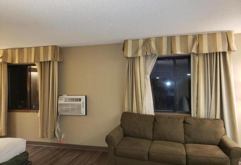 Escritório Estándar, Super 8 By Wyndham Milwaukee Airport