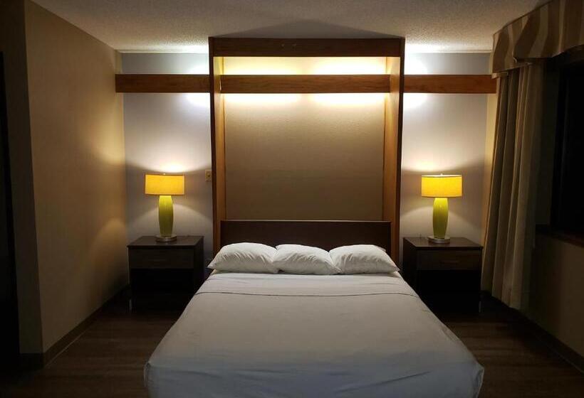 استودیوی استاندارد, Super 8 By Wyndham Milwaukee Airport