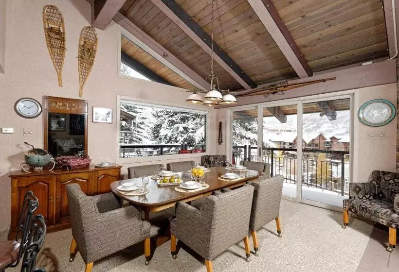 Huoneisto 3 Makuuhuonetta, The Crestwood Snowmass Village