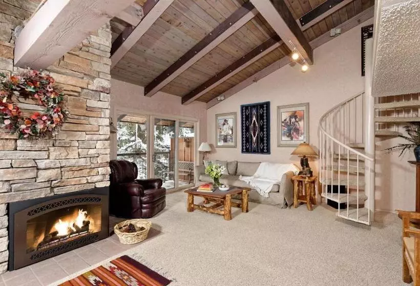 Huoneisto 3 Makuuhuonetta, The Crestwood Snowmass Village