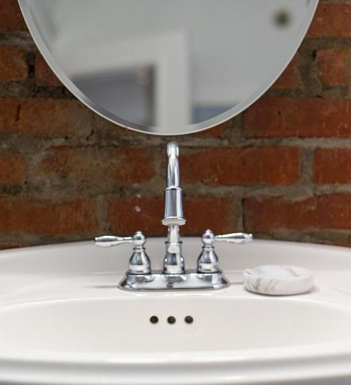 جناح, The Hartness House