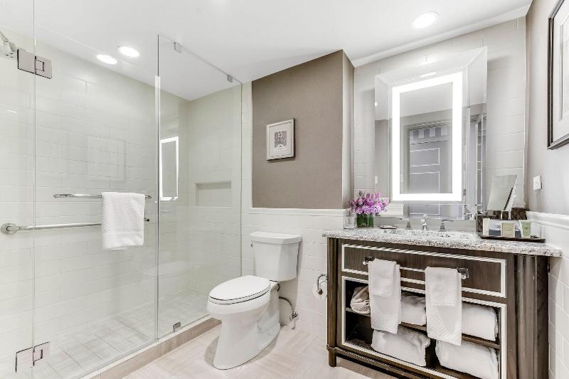 キングサイズベッドのジュニアスイート, Le Méridien Washington, D.C., The Madison