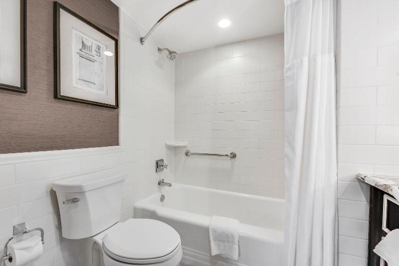 キングサイズベッドのジュニアスイート, Le Méridien Washington, D.C., The Madison