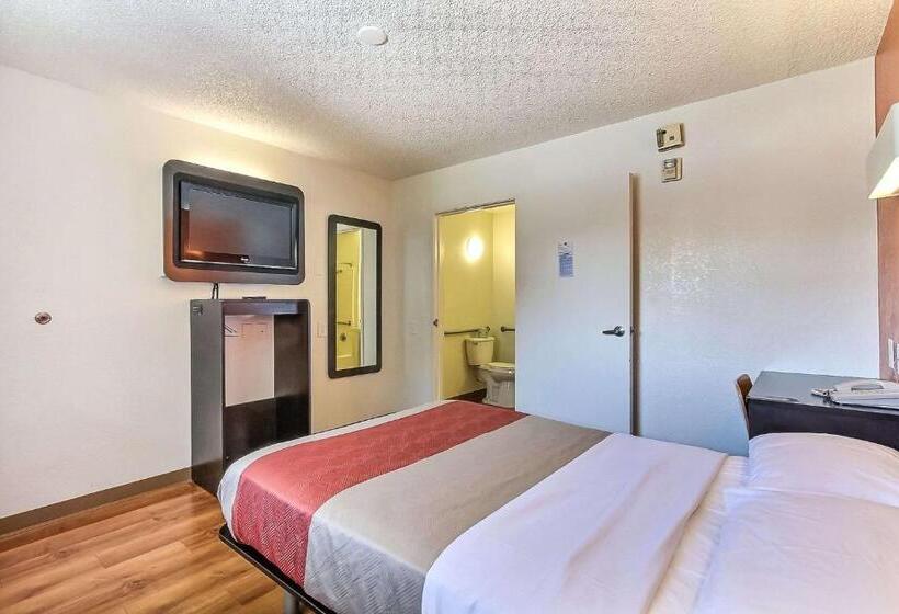 חדר סטנדרט מותאם לאדם עם מוגבלויות, Motel 6 San Jose, Ca  Airport
