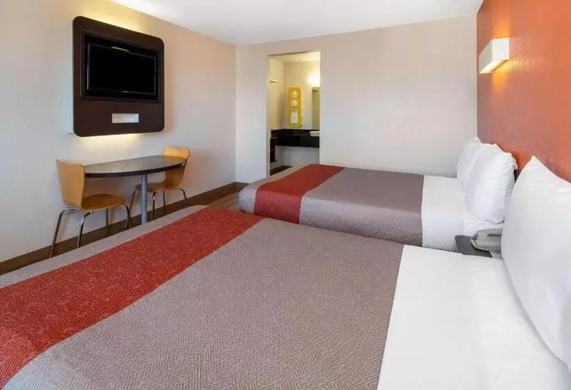 اتاق استاندارد چهار تخته, Motel 6ventura, Ca South