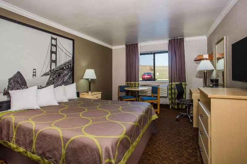 اتاق استاندارد با تخت بزرگ, Super 8 By Wyndham Vacaville