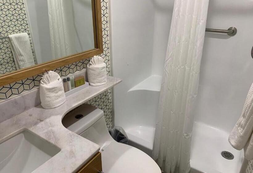 标准间, Split Rock Resort