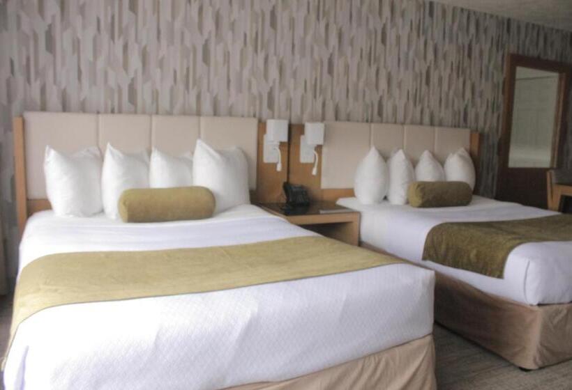 스탠다드 스튜디오, Split Rock Resort