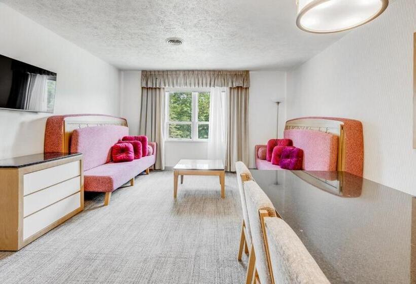 스위트, Split Rock Resort