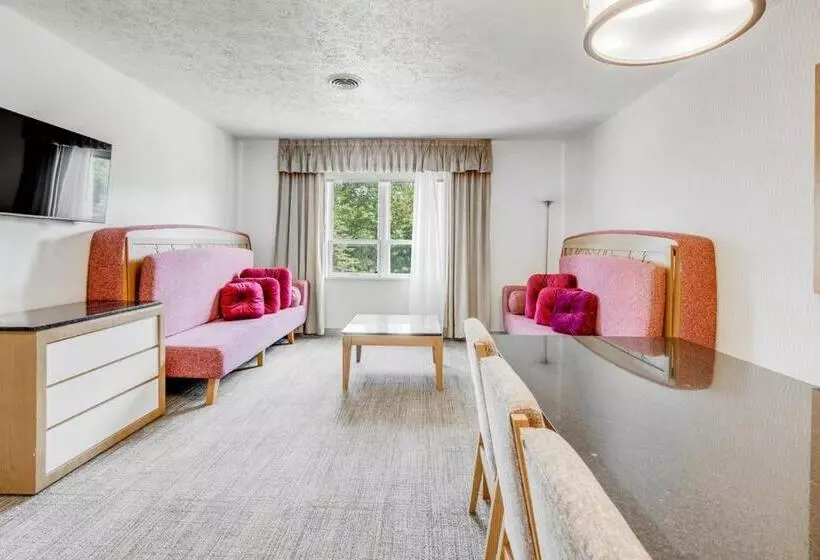 スイート, Split Rock Resort
