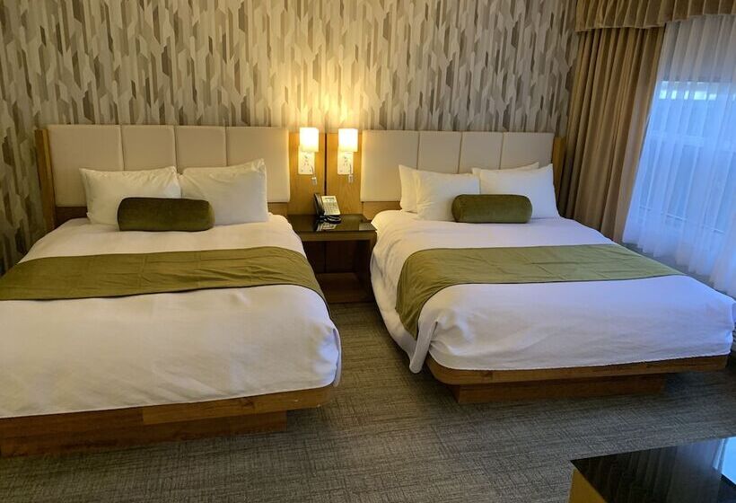 标准工作室, Split Rock Resort