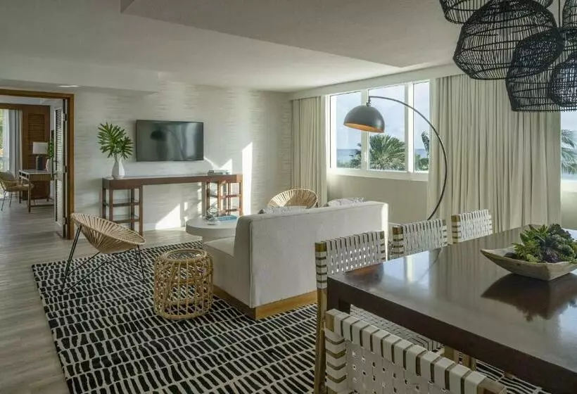 キングサイズベッドのスイートルーム, The Westin Fort Lauderdale Beach Resort