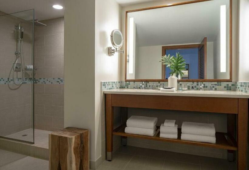 带大床的套房, The Westin Fort Lauderdale Beach Resort